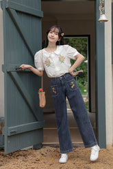 Country Daisy Jeans mit bestickter Tasche